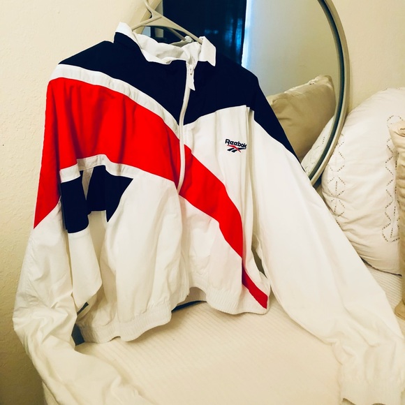 🔥Crop Reebok Classic Jacket 🔥 - Picture 1 of 1